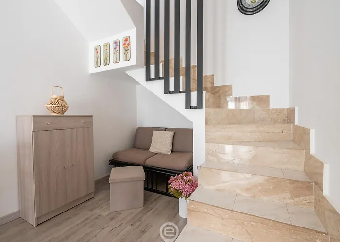 Maria's Wonderful Retreat 维拉西米乌斯